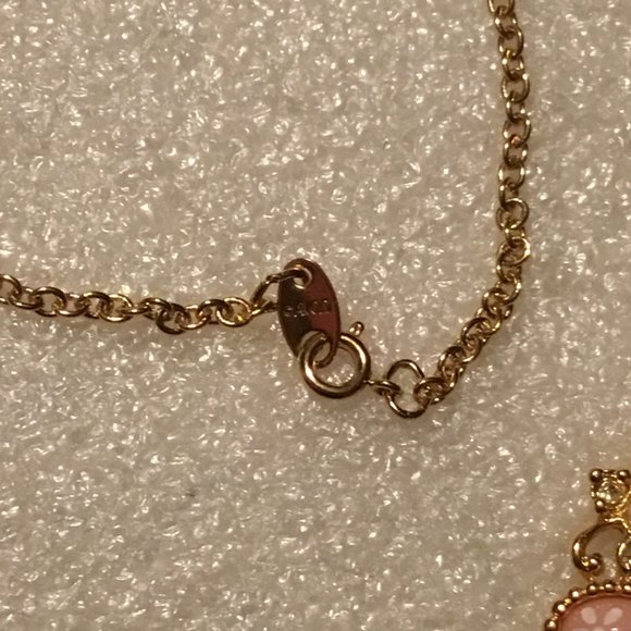 Vintage & lovely Avon cameo necklace - Picture 13 of 16